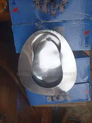 Durable Medical Stainless Steel Bed Pan – Easy to Clean Hygienic