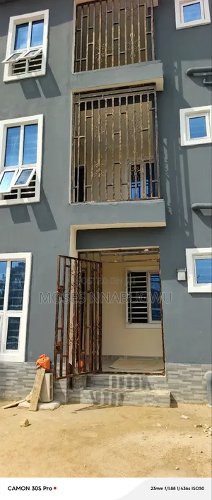 1bdrm Block of Flats in Elelenwo Estate for rent