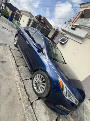 Hyundai Sonata Limited Sedan FWD (2.4L 4cyl 6A) 2017 Blue