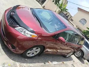 Toyota Sienna LE FWD 8-Passenger 2013 Red