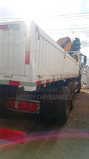 Howo Hiab Selfloader