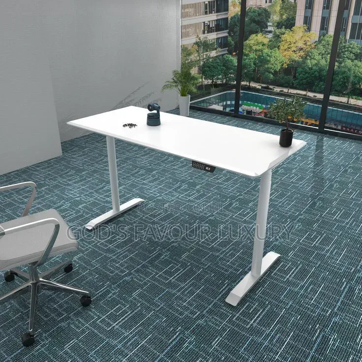 Luxury Motorised Adjustable Height Computer/Gaming Table