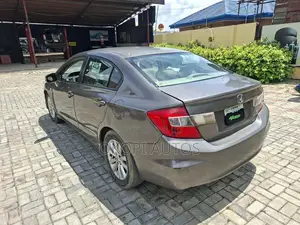 Honda Civic 2013 Gold