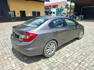 Honda Civic 2013 Gold