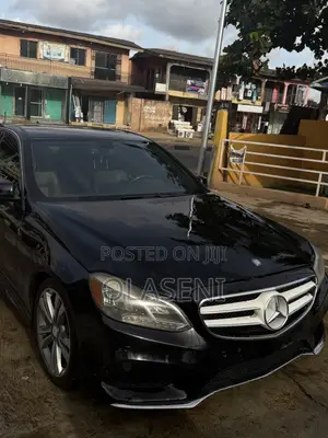 Mercedes-Benz E350 Base 4Matic Sedan AWD (3.5L 6cyl 7A) 2014 Black