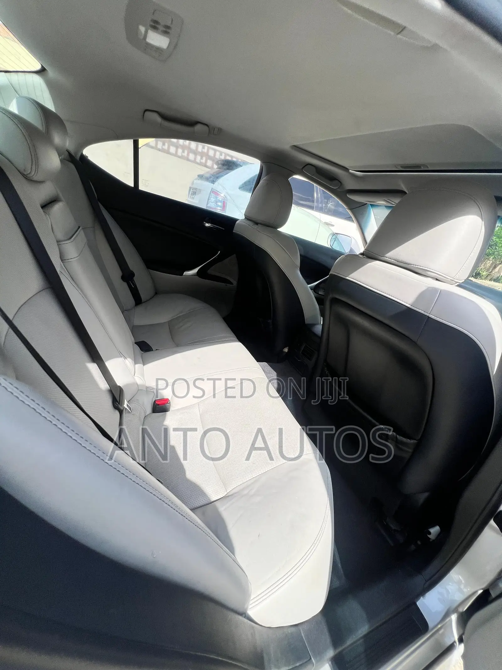 Lexus IS 250 2012 Silver
