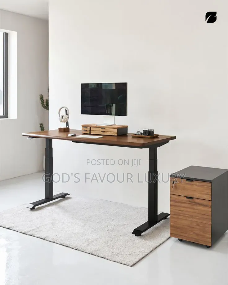 Sit-Stand Gaming Table [Electric Height Adjustable]
