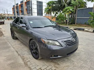 Toyota Camry XLE 4dr Sedan (2.4 4cyl 5A) 2008 Gray