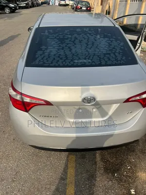 Toyota Corolla LE 4dr Sedan (1.8L 4cyl CVT) 2016 Silver