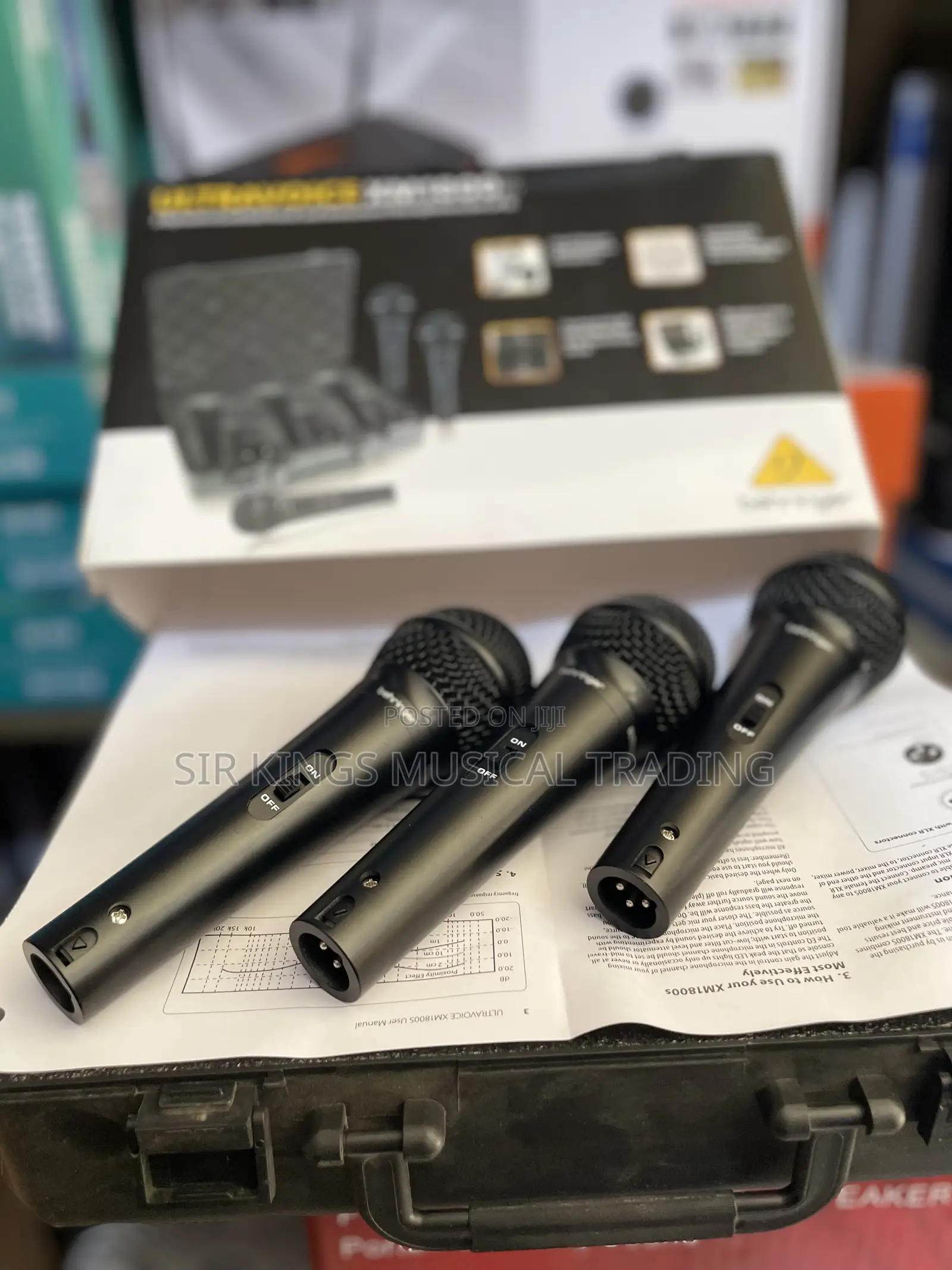 Behringer Ultravoice Xm1800s Professional Dynamic Wired Microphone