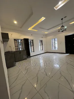 Mini Flat in Lekki Phase 2 for rent