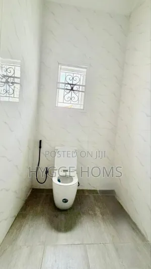 5bdrm Duplex in Off Ozumba Mbadiwe, Victoria Island for rent