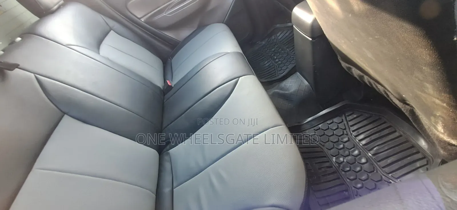 Mitsubishi L200 2016 Gray