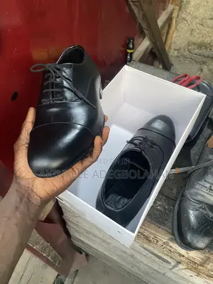 Akingbolahan_footwears
