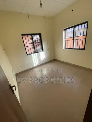 Mini Flat in Ikota for rent