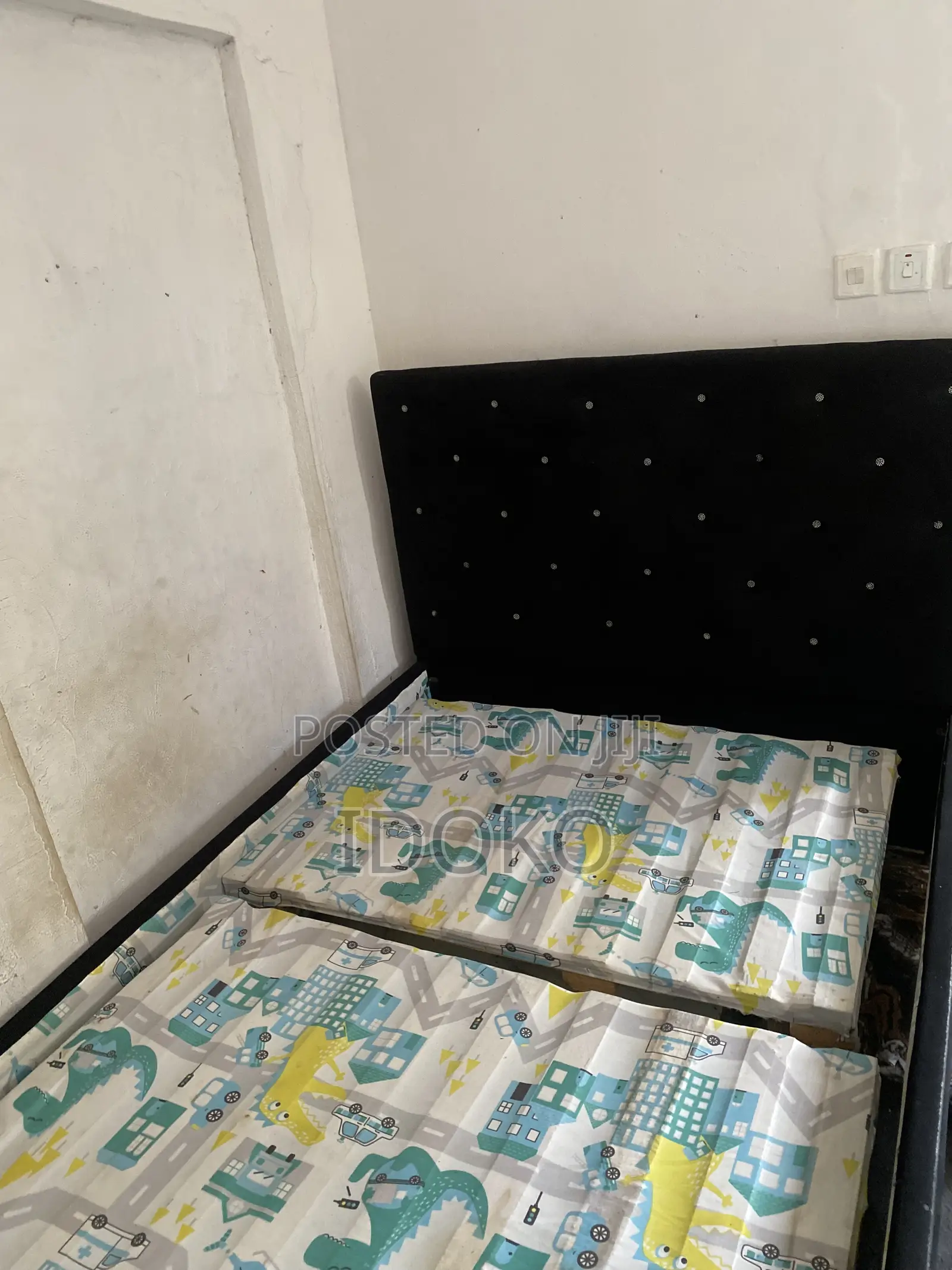Bed Stand / Bed Frame