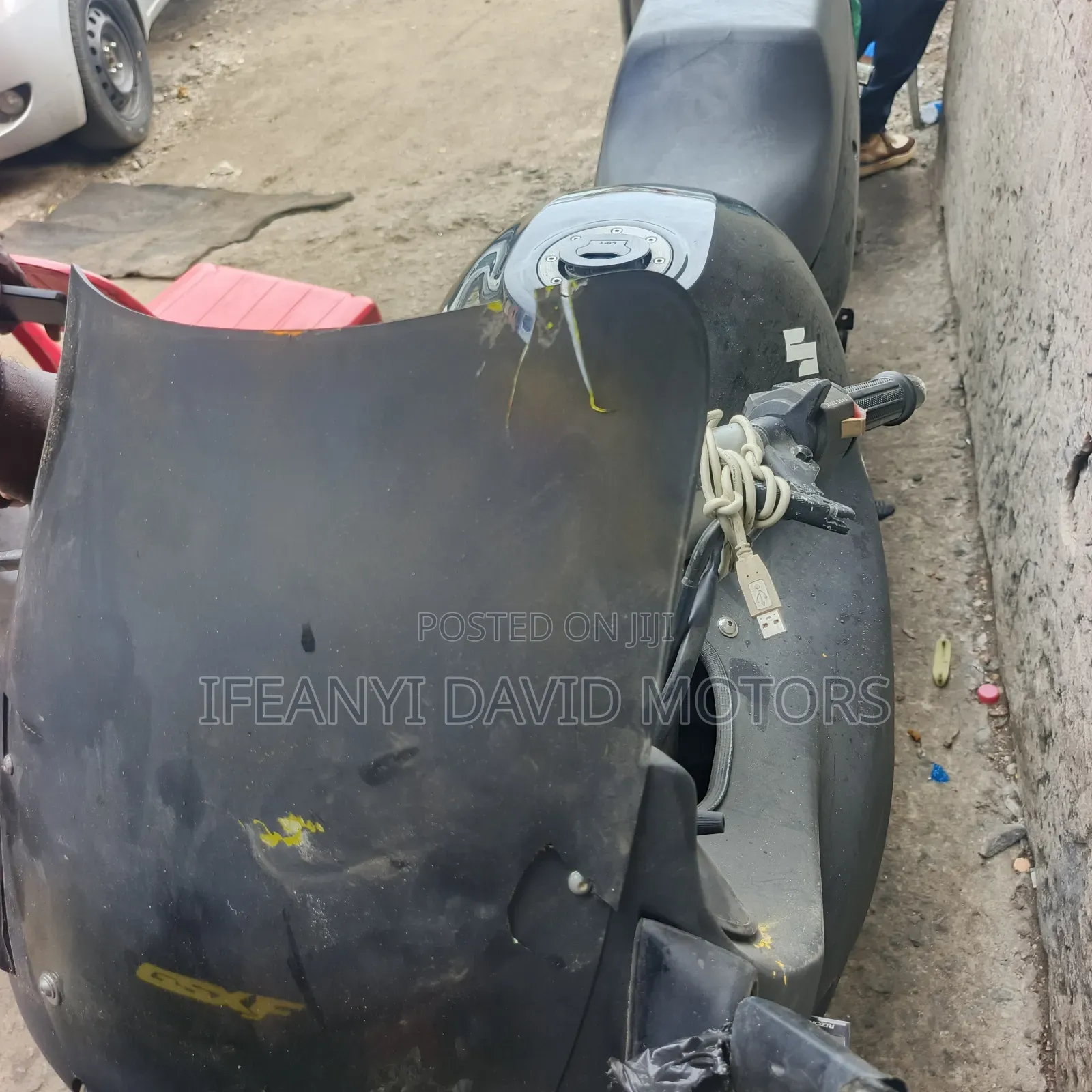 Suzuki Sport 2000 Black