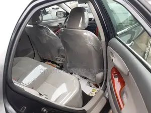 Toyota Corolla LE 4dr Sedan (1.8L 4cyl 4A) 2010 Gray