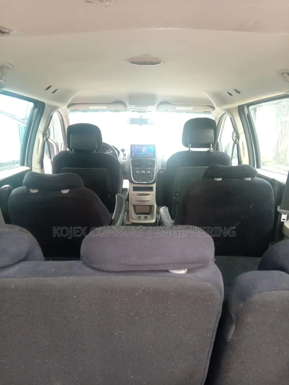 Dodge Caravan 2014 White