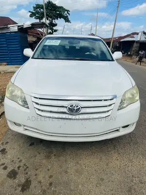 Toyota Avalon 2006 White