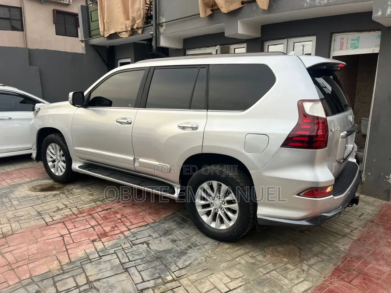 Luxury Car Rental Services