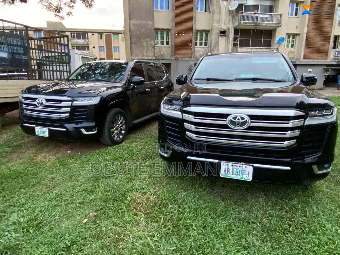 Luxury Car Rental Services
