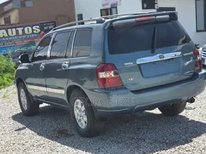 Toyota Highlander 2005 Blue