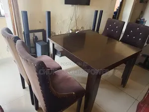 4 Seater Dinning Set. In Ogombo, Ajah.