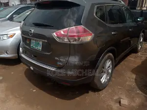 Nissan Rogue 2014 Green