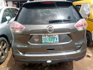 Nissan Rogue 2014 Green