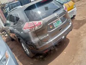 Nissan Rogue 2014 Green