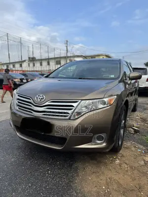 Toyota Venza XLE 2010 Brown