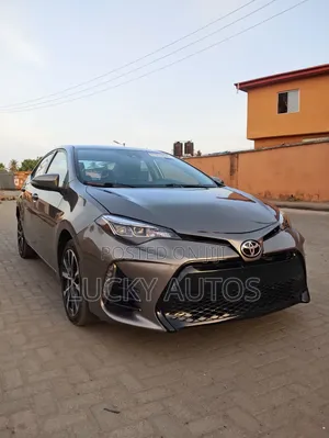 Toyota Corolla 2017 Silver
