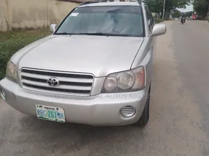 Toyota Highlander 2004 Silver