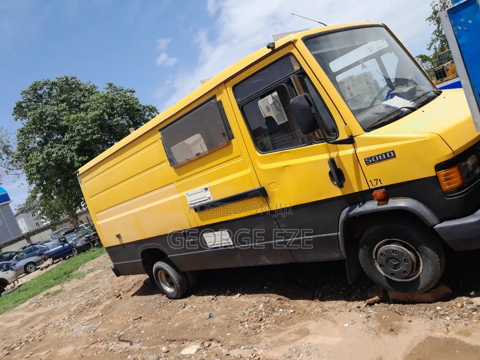 Mercedes-Benz T2 2008 Yellow
