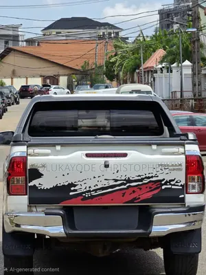 Toyota Hilux 2018 White