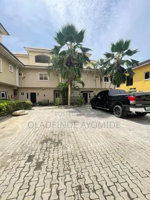 4bdrm Duplex in Lekki Phase 1 for rent