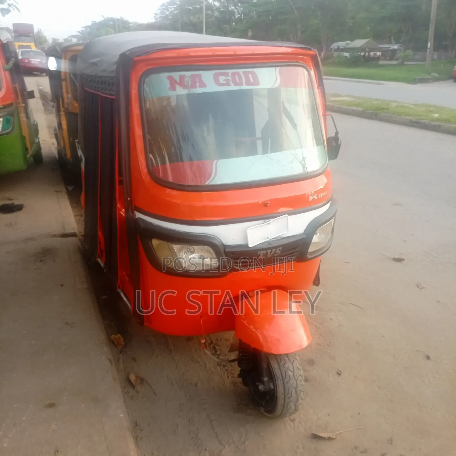 TVS King Cargo 2019 Orange