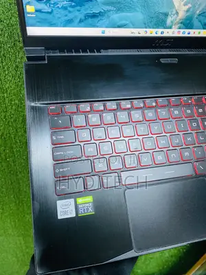 Laptop MSI MSI Sword 17 16GB Intel Core i7 SSD 512GB