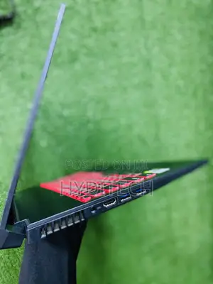 Laptop MSI MSI Sword 17 16GB Intel Core i7 SSD 512GB