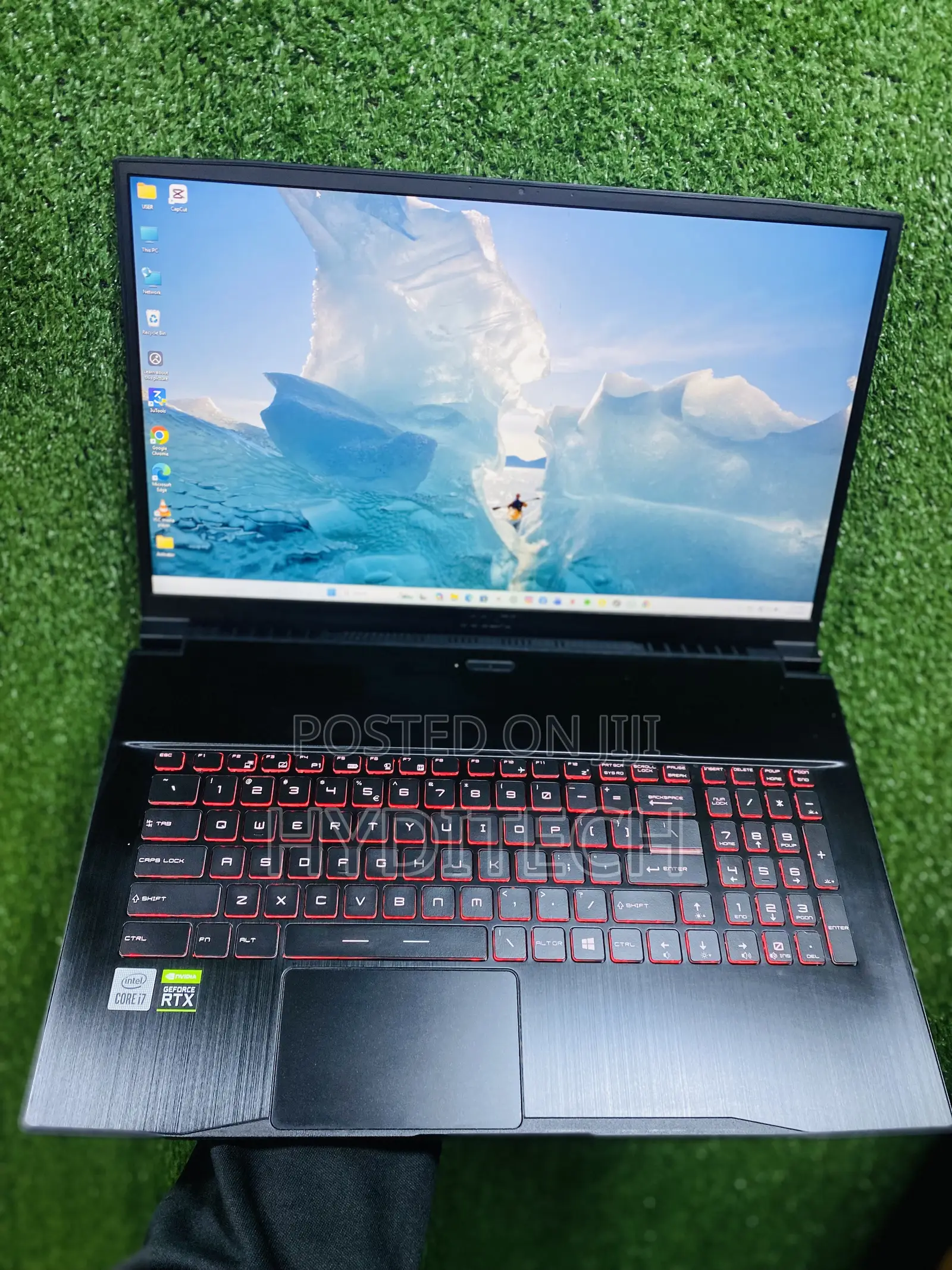 Laptop MSI MSI Sword 17 16GB Intel Core i7 SSD 512GB