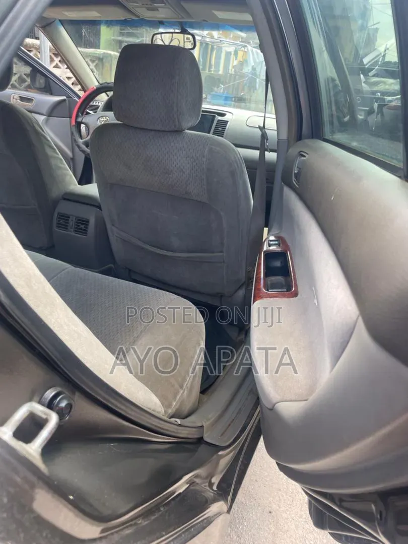 Toyota Camry 2004