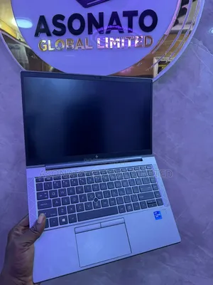 Laptop HP ZBook Firefly G8 16GB Intel Core i7 SSD 256GB