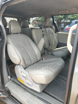 Toyota Sienna LE 7 Passenger 2012 Gray