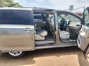 Toyota Sienna LE 7 Passenger 2012 Gray