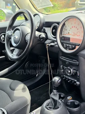 Mini Clubman 2012 Red