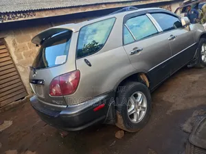 Lexus RX 300 1999 Gold