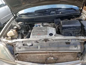 Lexus RX 300 1999 Gold