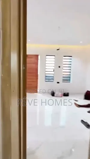 Furnished 2bdrm Apartment in Folagoro for rent