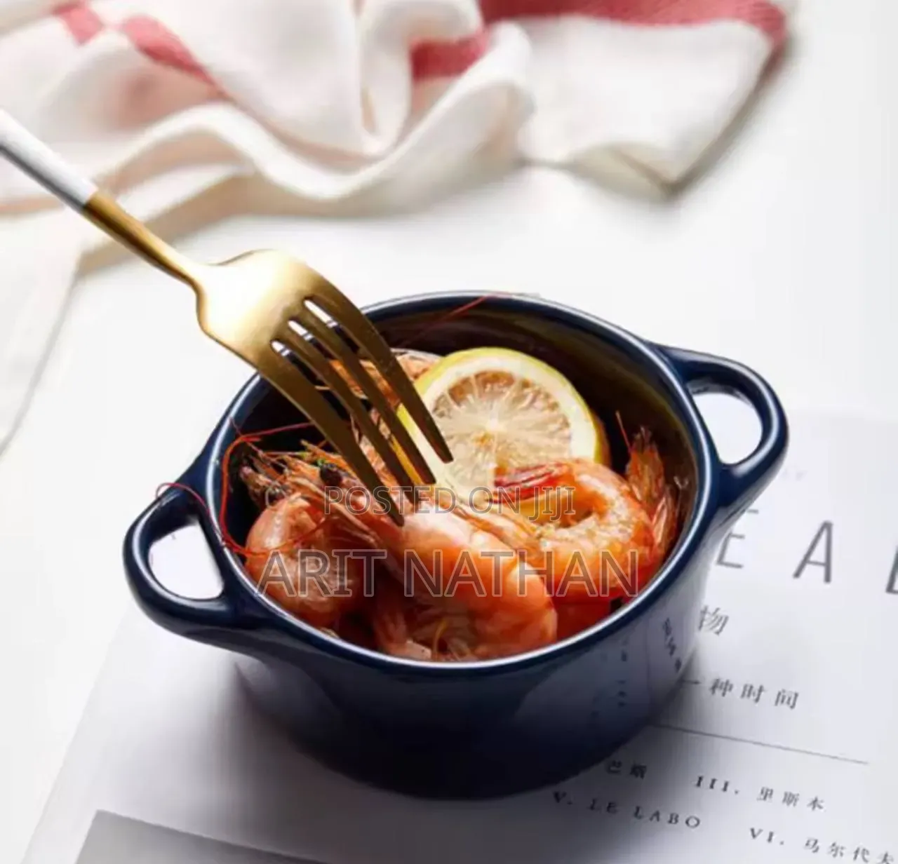 Ceramic Glazed Double Ear Bowl With Lid Microwave Oven